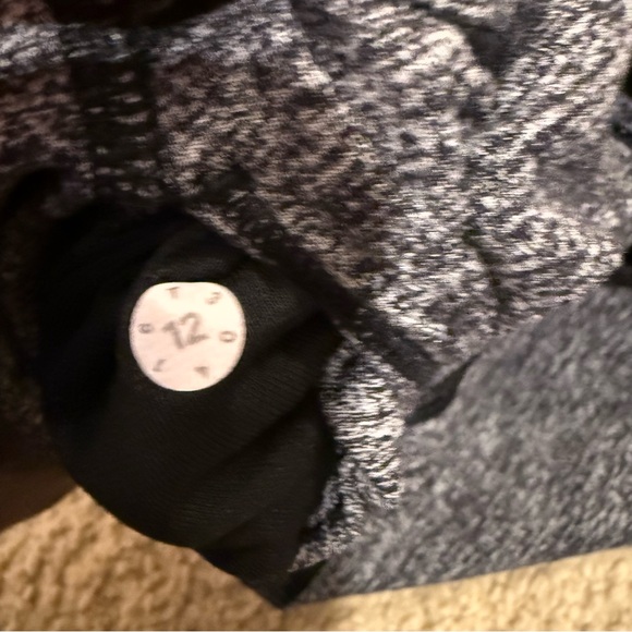 lululemon athletica Charcoal Heather Leggings - Picture 7 of 7